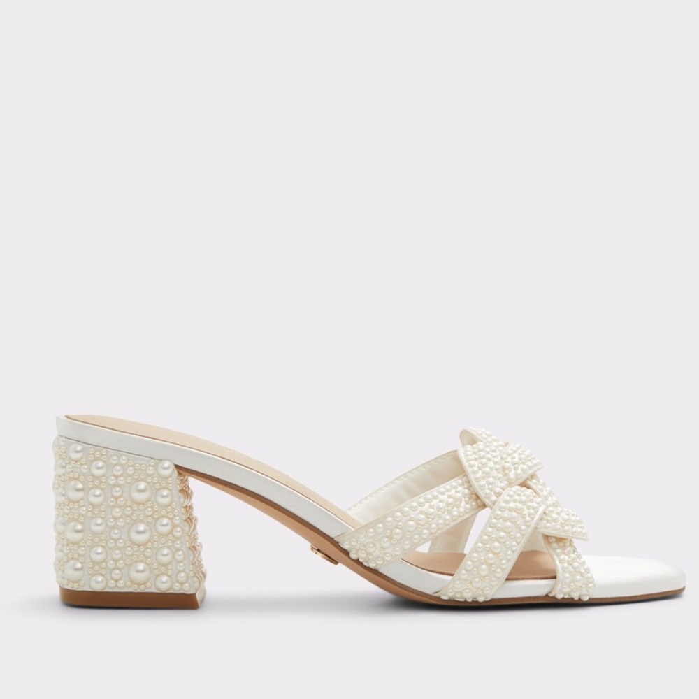 Aldo Grandly heeled mule
2.25” heel height